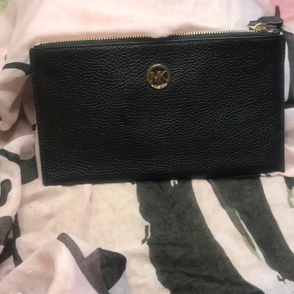 Michael Kors black wristlet